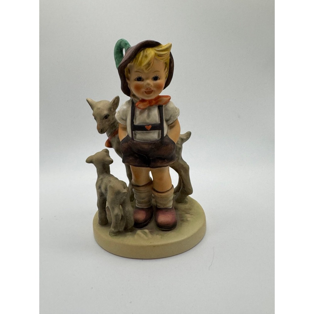 VINTAGE HUMMEL  #200/1 LITTLE GOAT HERDER  West Germany ‎ Goebel COLLECTIBLE